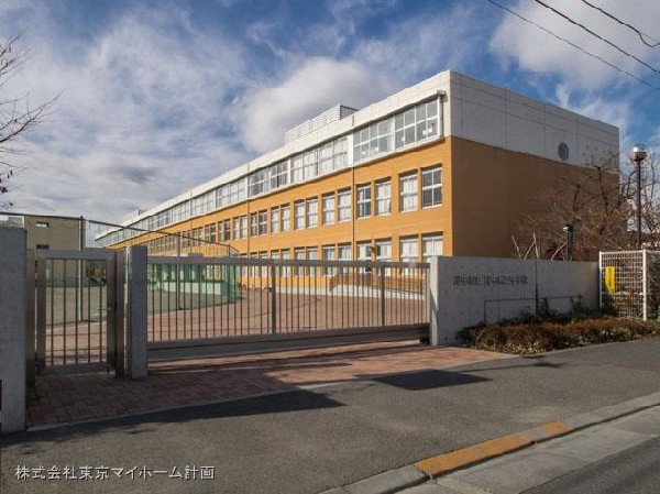 府中市立府中第三中学校