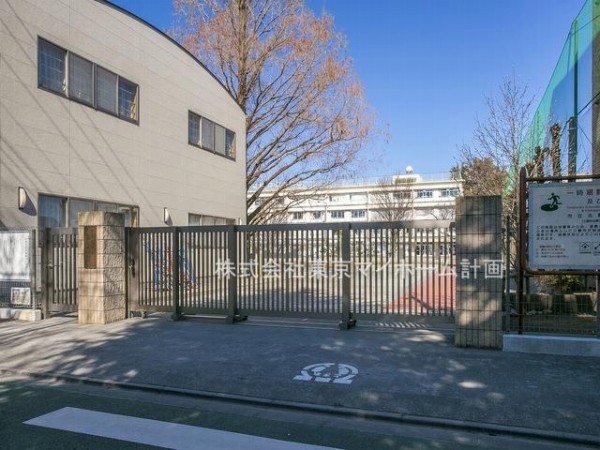 三鷹市立北野小学校