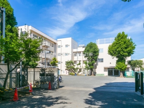 調布市立杉森小学校