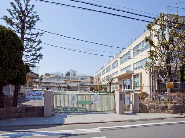 立川市立第一小学校(１４７年の間、常に時代をリードする先見性をもち、優れた教育実践を積み重ねてきた歴史と伝統を誇る小学校です。)