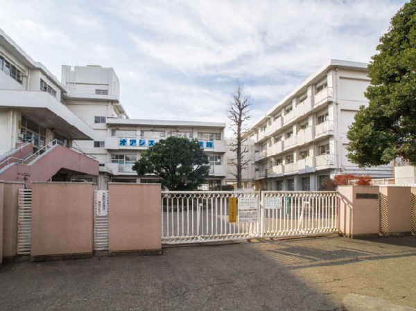 府中市立府中第八中学校