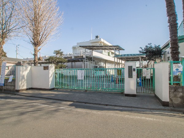 東久留米市立小山小学校(「たくましい体、豊かな心、確かな学力」を目指しています。)