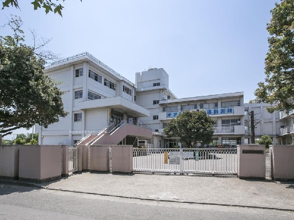 府中市立府中第八中学校