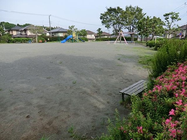 原宿公園(原宿公園まで180m お子様との日々のお散歩コースにいかがでしょうか！)