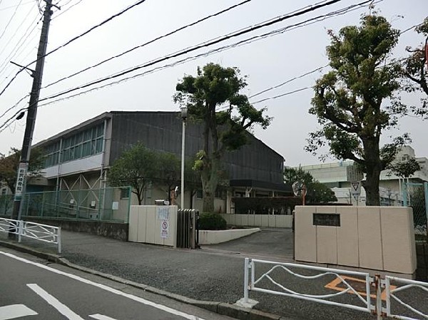 横浜市立藤の木中学校(横浜市立藤の木中学校まで600m)