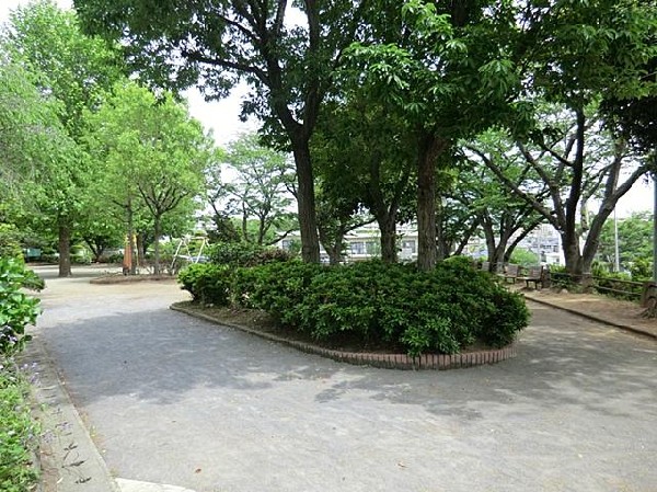 秋葉台公園(秋葉台公園まで950m)