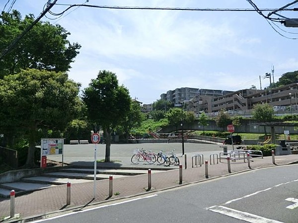 中原公園(中原公園まで400m)