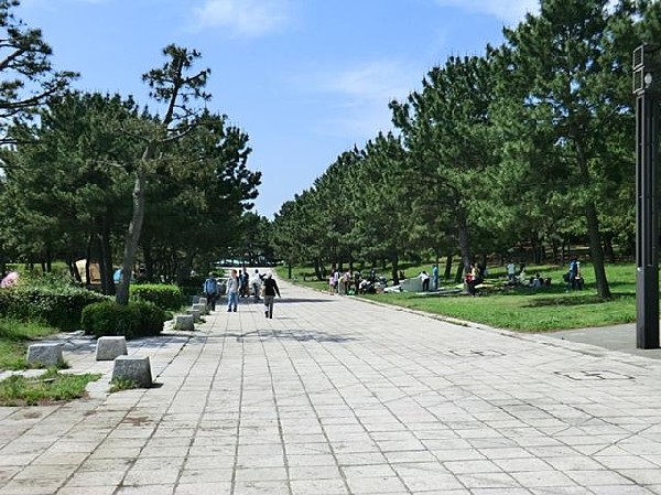 海の公園(海の公園まで400m)