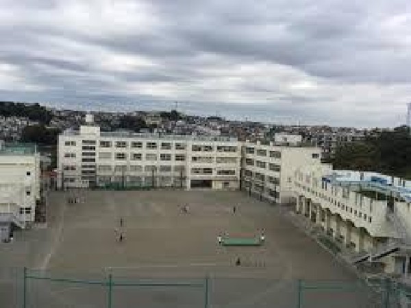 横浜市立南が丘中学校(横浜市立南が丘中学校まで1300m)