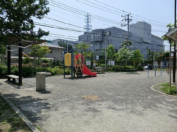 上矢部志ら坂公園(上矢部志ら坂公園まで220m 公園近くでお子様も安心して遊べます♪)