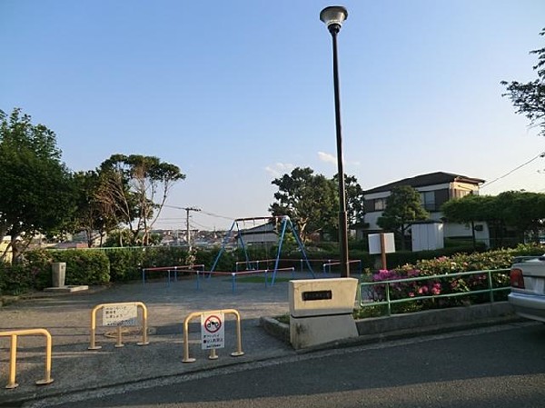 芹が谷第七公園(芹が谷第七公園まで100m)