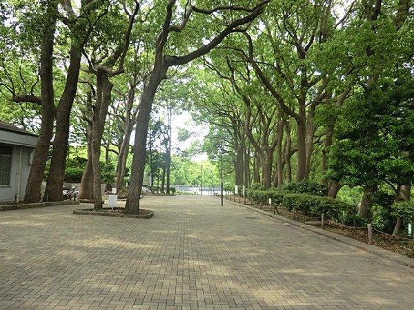 常盤公園(常盤公園まで550m)