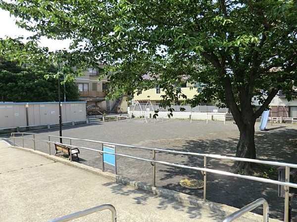 西戸部三丁目公園(西戸部三丁目公園まで350m 公園近くでお子様も安心して遊べます♪)