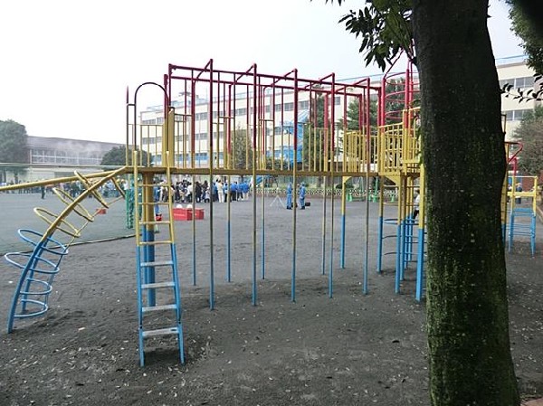 横浜市立大口台小学校(横浜市立大口台小学校まで500m)