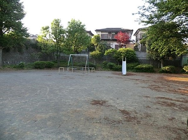 上白根おもて公園(上白根おもて公園まで210m)
