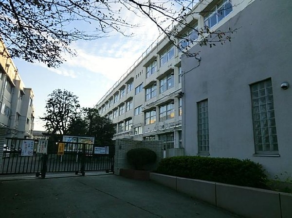 横浜市立汲沢小学校(横浜市立汲沢小学校まで800m)