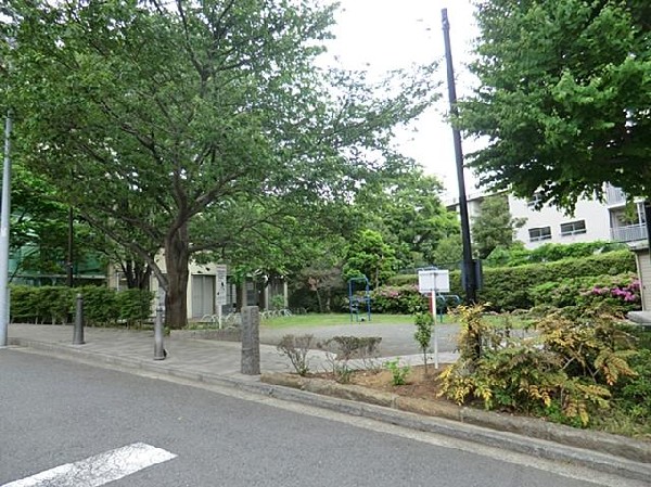 御所山第二公園(御所山第二公園まで180m)