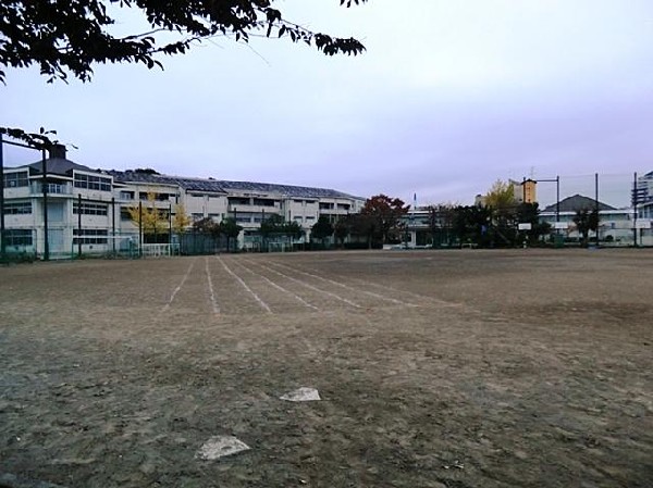 横浜市立茅ケ崎中学校(横浜市立茅ケ崎中学校まで170m)