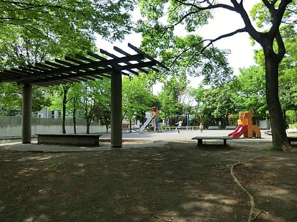 茅ケ崎東れんげ公園(茅ケ崎東れんげ公園まで200m)