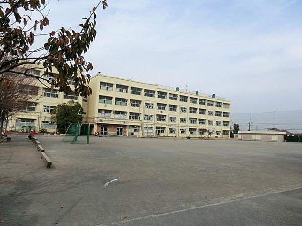 横浜市立西富岡小学校(横浜市立西富岡小学校まで220m)