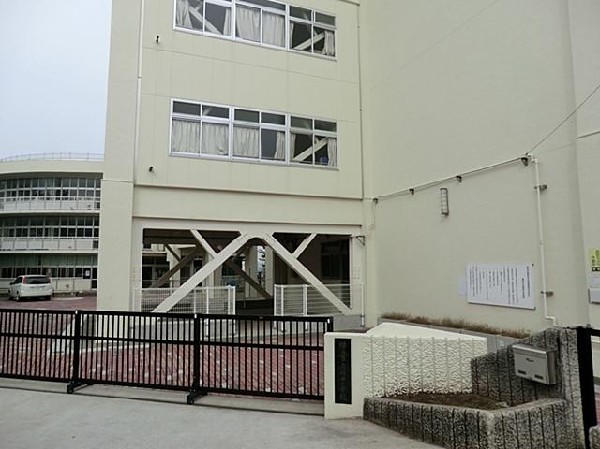 横浜市立蒔田小学校(横浜市立蒔田小学校まで450m)