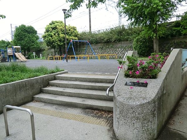 大安寺公園(大安寺公園まで130m)