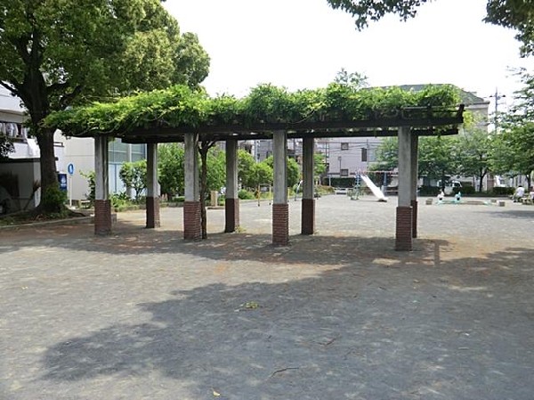 霜下公園(霜下公園まで210m)