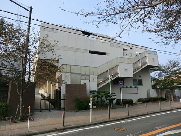 横浜市立岩崎中学校(横浜市立岩崎中学校まで800m)