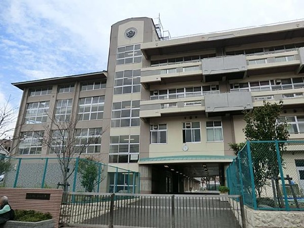 横浜市立杉田小学校(横浜市立杉田小学校まで1200m)