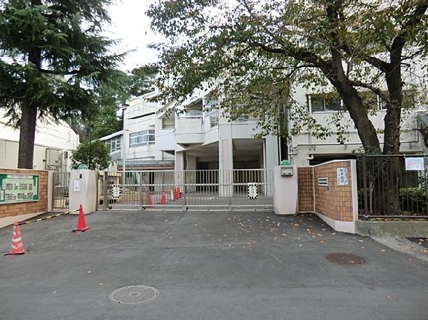 横浜市立初音が丘小学校(横浜市立初音が丘小学校まで600m)