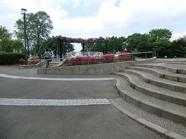 川上公園(川上公園まで300ｍ)