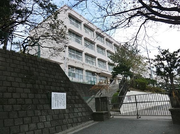 横浜市立川島小学校(横浜市立川島小学校まで800m)