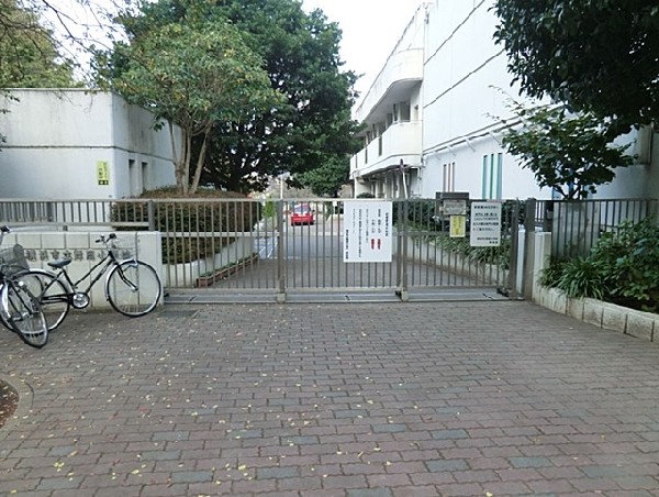 横浜市立舞岡小学校(横浜市立舞岡小学校まで900ｍ)