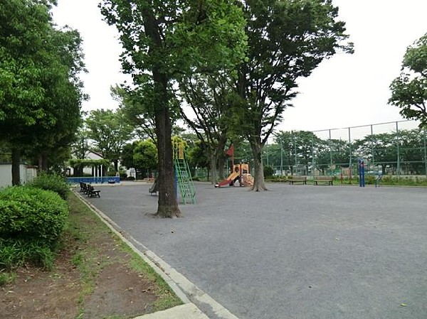 東本郷第三公園(東本郷第三公園まで900m)