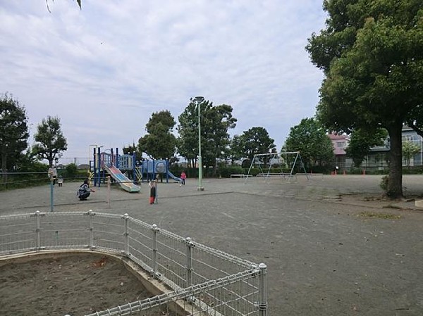東永谷三丁目公園(東永谷三丁目公園まで350m)