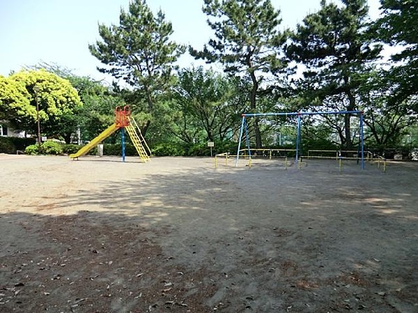 鳥が丘第一公園(鳥が丘第一公園まで190m)
