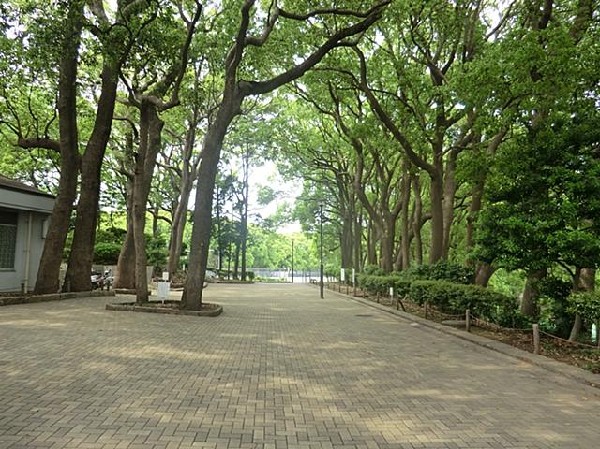 常盤公園(常盤公園まで450m)