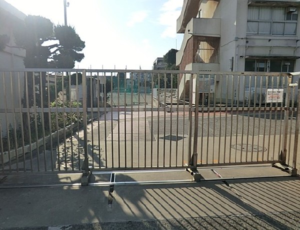 横浜市立大正中学校