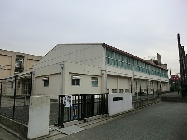 横浜市立下瀬谷中学校(横浜市立下瀬谷中学校まで750ｍ)
