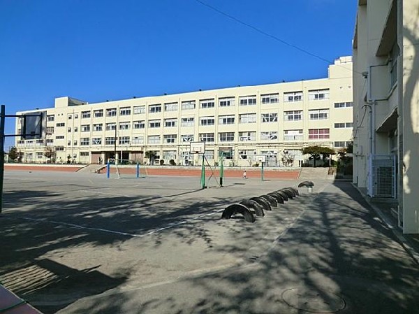 横浜市立下永谷小学校(横浜市立下永谷小学校まで400m)