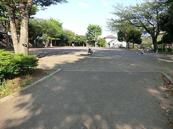 平戸第二公園(平戸第二公園まで290m)