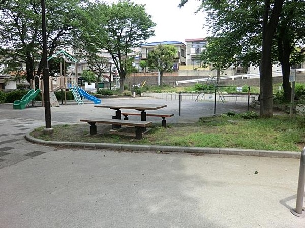 六ツ川二丁目第二公園(六ツ川二丁目第二公園まで750m)