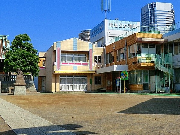 鹿島田幼稚園(送り迎えに無理のない距離感にある幼稚園です。豊かな自然に囲まれ、園舎・園庭から子供たちの元気な声が聞こえてきます。お子様の成長が楽しみです。)