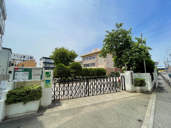 川崎中学校(成長の過程でより濃い時間を過ごす3年間。ここで過ごす時間は、お子様にとって、とても大切な思い出となるはずです。)