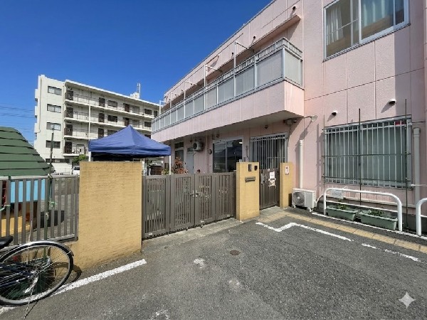 井の花保育園(地域に根差した保育環境が整い、子どもたちがのびのびと過ごせる保育園です。)