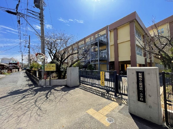 稲城市立稲城第三中学校(成長の過程でより濃い時間を過ごす3年間。ここで過ごす時間は、お子様にとって、とても大切な思い出となるはずです。)
