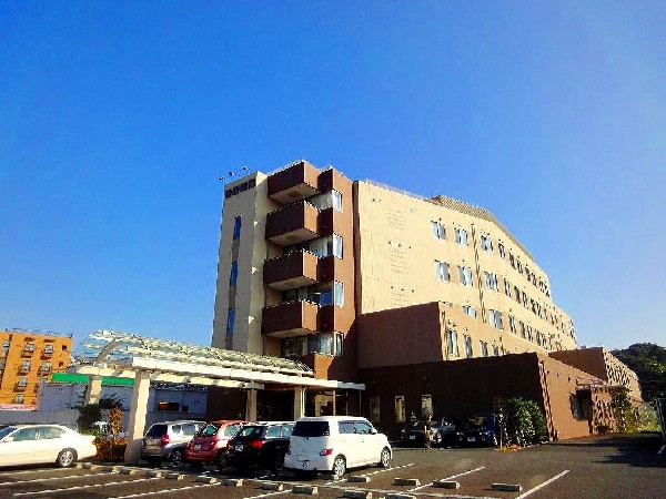 鴨居病院(内科、小児科、皮膚科、外科等がある総合病院。24時間救急対応。みどり病児保育室が併設されています。)