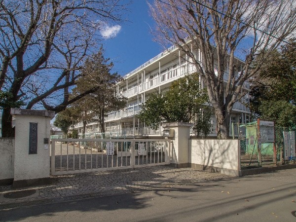 東久留米市立第六小学校(保護者、地域の方々と一体となって子供たちを支え、育てていく学校です。)